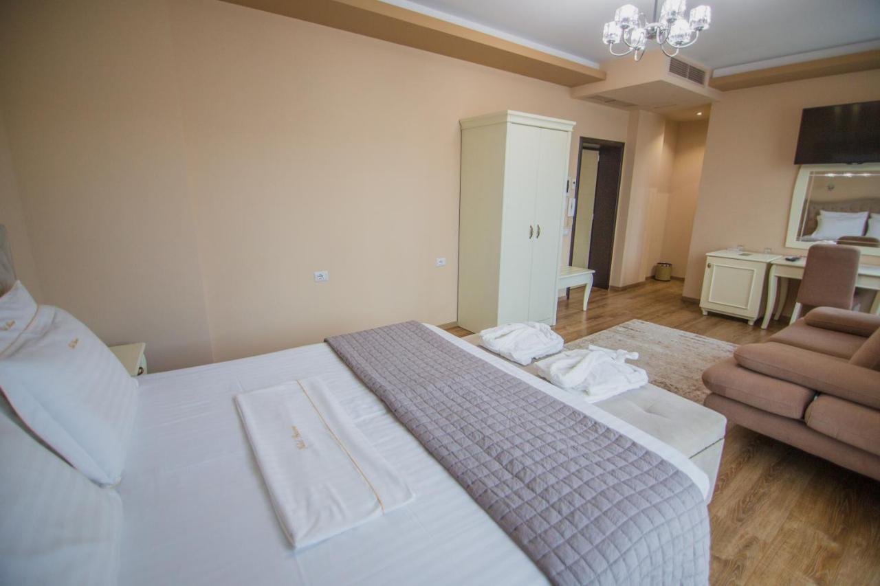 Christi'S Hotel Borova Görice Dış mekan fotoğraf